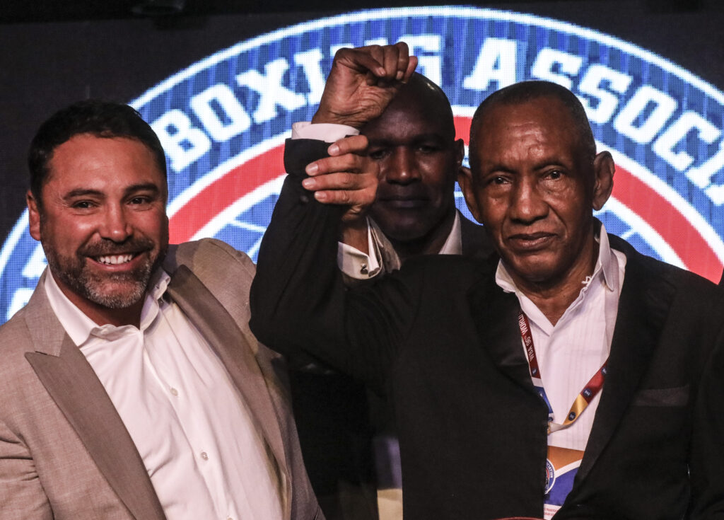 Antonio Cervantes poses for pictures with Oscar De La Hoya in Medellin, Colombia